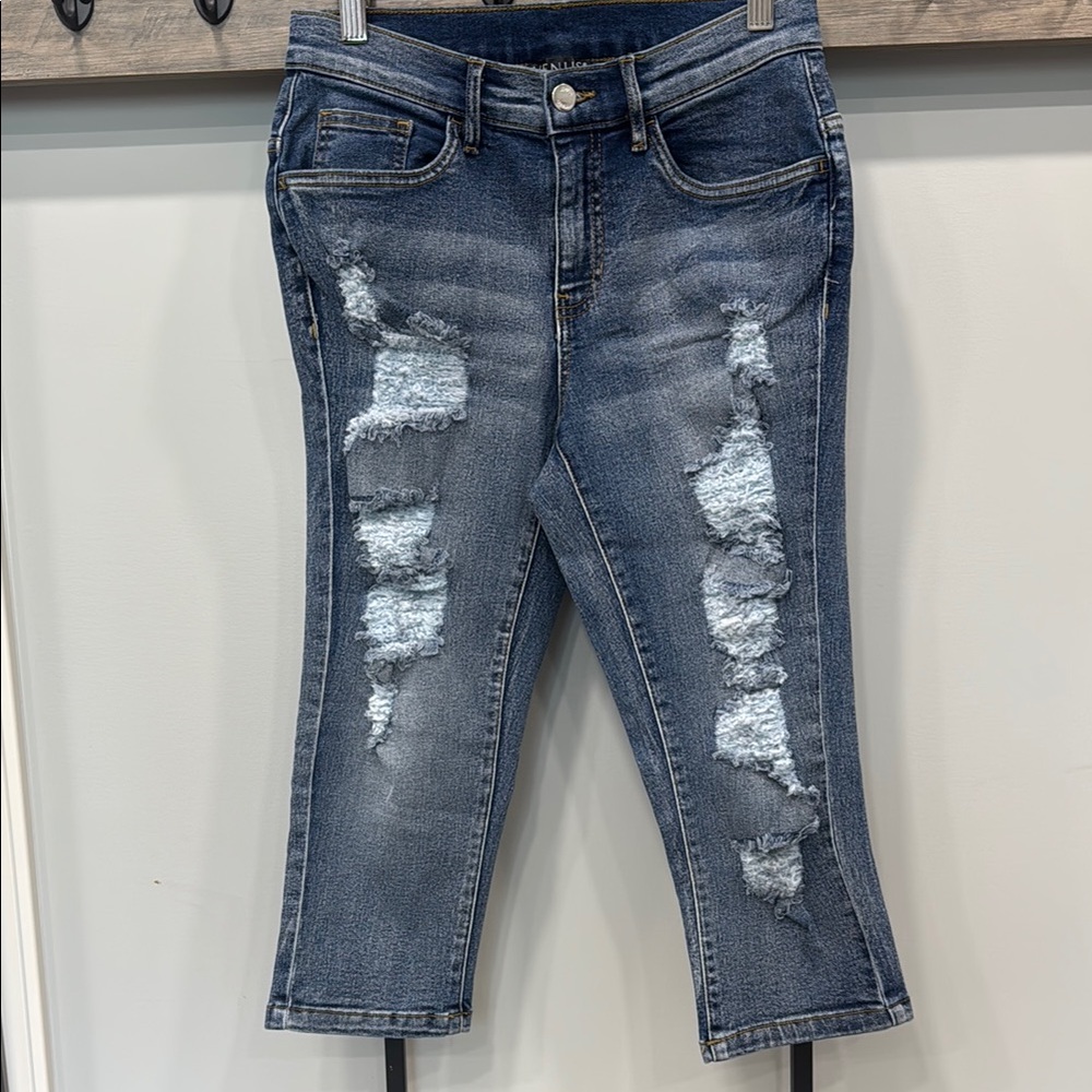 NWOT! Distressed Blue Jeans